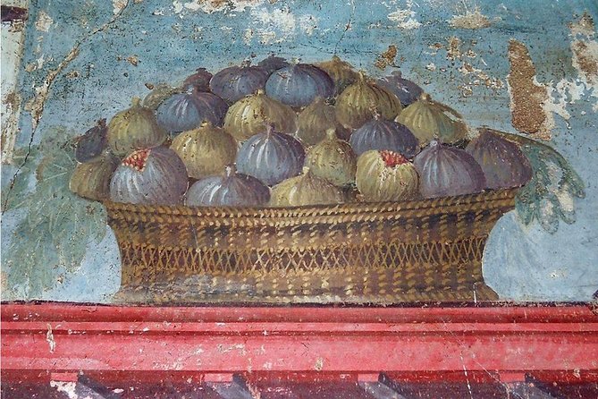 Skip the Line Private Pompeii Guided Tour - The logistics that matter: where you meet and how long you’ll be inside