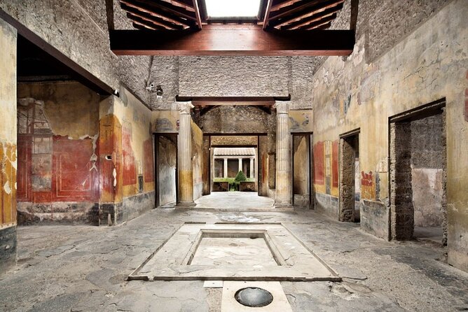 Small-Group Tour in Pompeii with a Real Archeologist, ticket included - Priority ticket and small-group size: value at $66.23