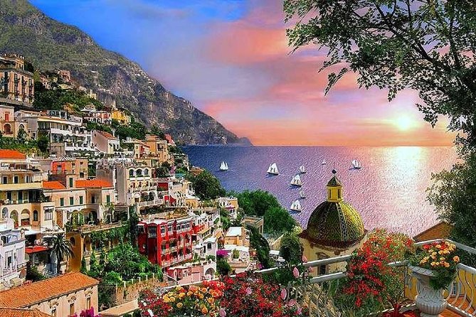 Sorrento-Positano-Amalfi Combined Tour with Lunch - On the road to the coast: guided photo breaks that actually help