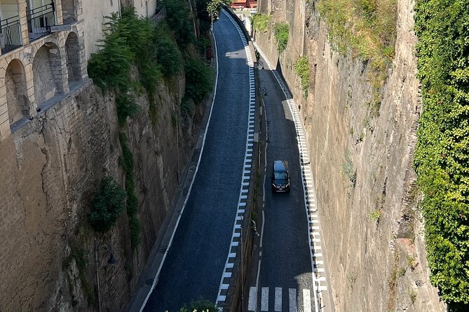 Sorrento, Positano & Amalfi – Cruise Friendly Small Group Tour - Guide and Driver Matters More Than You Think