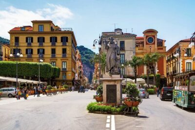 Sorrento, Positano, Amalfi & Ravello Day Tour from Naples - Positano from above: the 20-minute photo moment