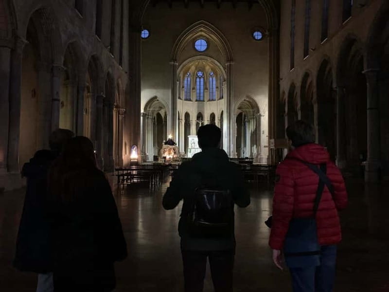 The Naples Grand Tour of the City and Hidden Gems - Spaccanapoli and Piazza del Gesù: the street that cuts the city