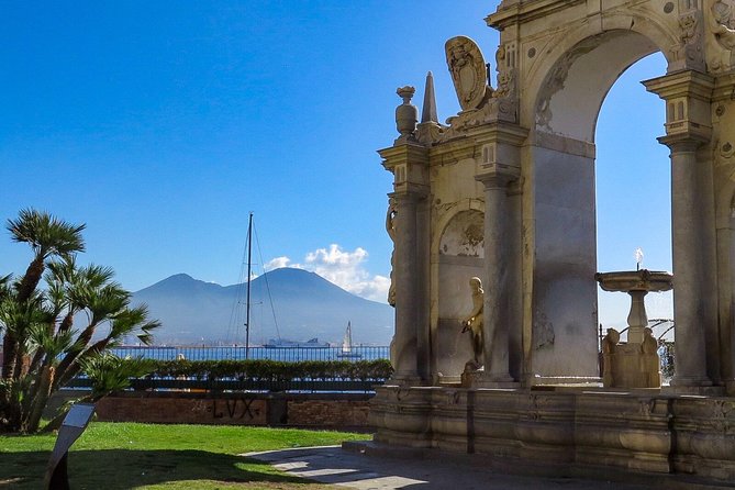 The Origins Of Naples. Unique private tour of the monumental area - How the private format changes the experience (for real)