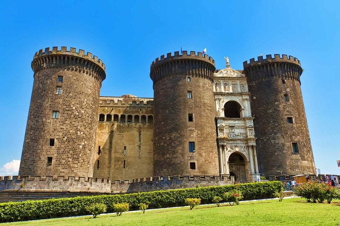 The Perfect Private Walking Tour of Naples with Exclusive Guide - Quartieri Spagnoli and Spaccanapoli: tight streets, everyday texture