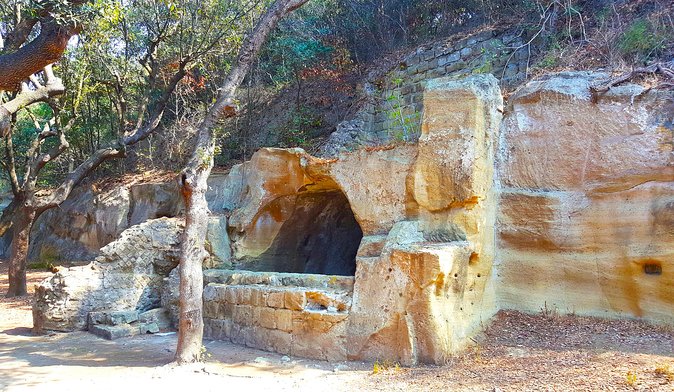 The Phlegrean Fields Discover the ruins of Baia, Cuma and Pozzuoli - Pickup, timing, and private transport: why it matters on the Phlegrean Fields
