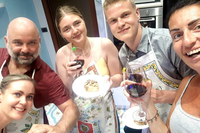 The Ultimate Neapolitan Cooking Class with Local - The cooking session: classic Neapolitan dishes, real techniques