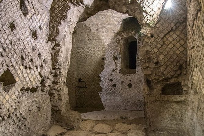 Tour Naples Historical Center and Underground Naples - Spaccanapoli and the squares: quick immersion without dragging