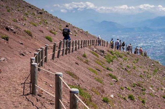 Tour of Mt. Vesuvius+Sorrento+Pompeii (Full Day) - What to bring (so you enjoy Vesuvius and Pompeii more)