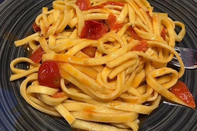 Traditional Neapolitan Dinner in Pompei - Villa Franca - Family Restourant - What You’ll Eat: Neapolitan Classics With Vesuvio Flavor