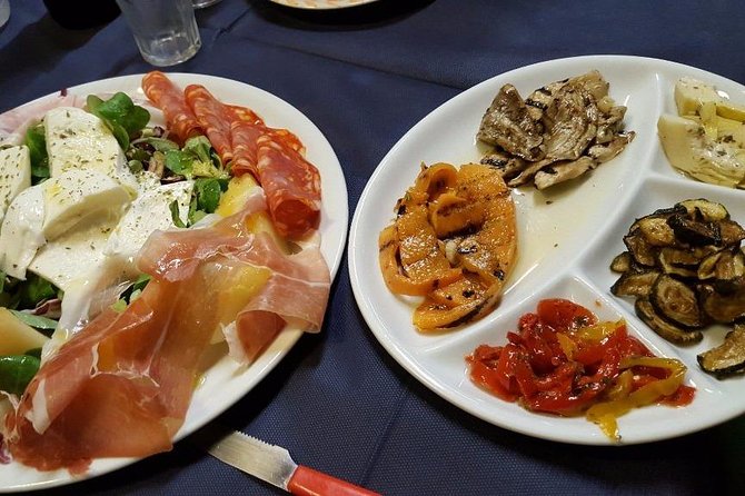 Traditional Neapolitan Dinner in Pompei - Villa Franca - Family Restourant - The Explanations Make the Meal Feel Like Learning, Not Lecturing