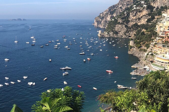 Transfer From Naples/area to Amalfi coast with 2hr stop in Pompei - From Naples Station to the Pompeii Break: how the day starts