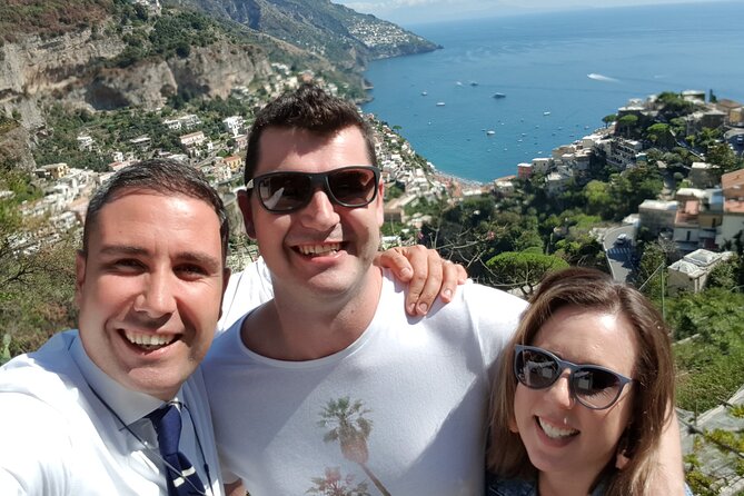 Transfer from Naples area to Sorrento area from 4 to 6 passengers - Small Details That Make It Feel Legit