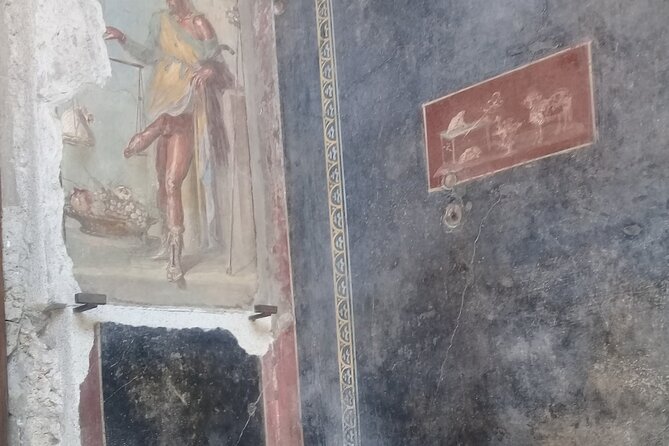 Transfer From Naples area to Sorrento with 2hr stop in Pompeii - Optional licensed guide at Pompeii: when the E150 makes sense