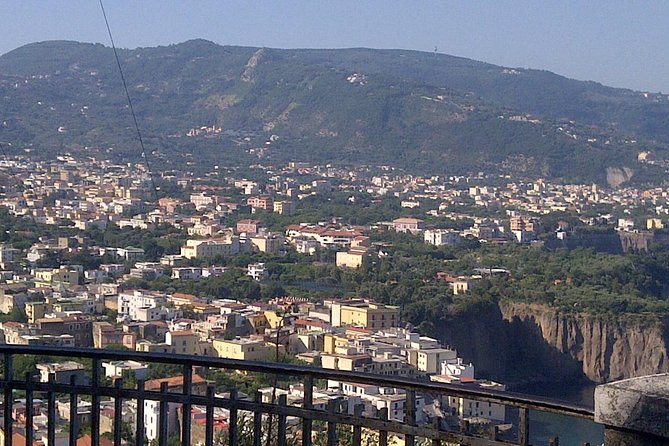 Transfer from Naples to Maiori or Maiori to Naples - The Drive to Maiori: Traffic-Proofing With an English Driver