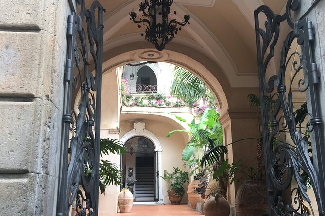 Transfer from Naples to Positano with a stop at Pompeii or Positano to Naples - Who this transfer is best for