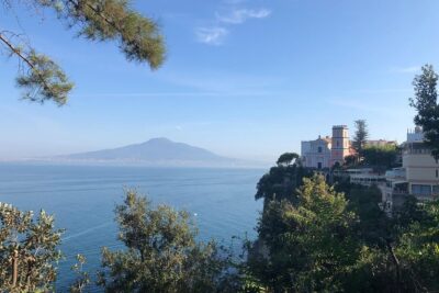 Transfer From Naples To Sorrento - Pickup Done Right: Where Your Driver Will Find You
