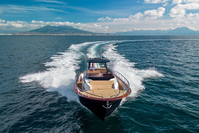 Transfer to Capri from Airport - Should you book this Capri transfer by yacht?