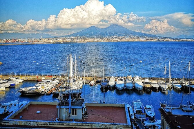 Underground Naples Tour: One City on Top of the Other - Stop 4: Spaccanapoli, the ancient street through the center