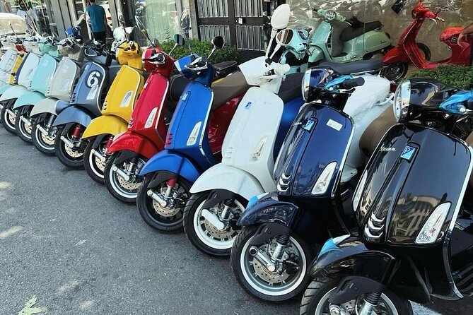Vespa Naples rental - Riding Smart in Naples: Parking and Timing Are Half the Ride