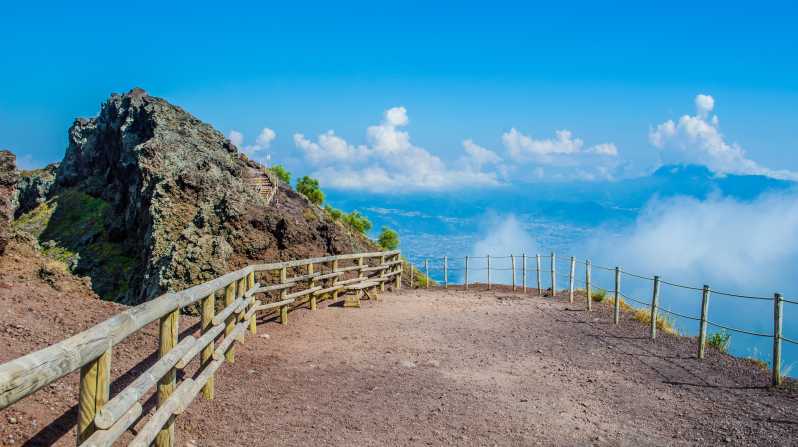Vesuvius and Herculaneum - Pickup in Via Roma: where your day actually starts