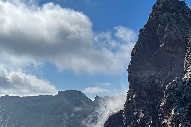 Vesuvius, V.I.P. the only Tour with Volcanological Guide - What makes this Vesuvius crater tour feel different