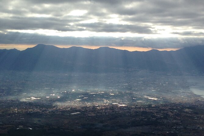 Vesuvius, V.I.P. the only Tour with Volcanological Guide - Who this Vesuvius tour suits best (and who should rethink)