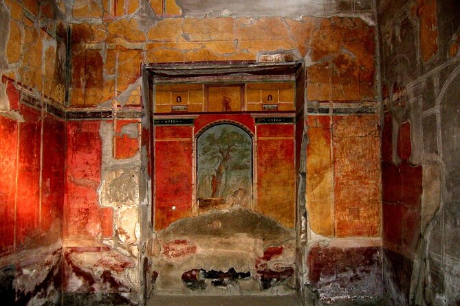 Villa Oplontis & Stabiae: discover the Hidden Treasures with your Archaeologist - Stabiae’s Villa San Marco: walking through ancient rooms