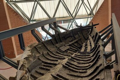 Visit in Pompeii - Herculaneum Private Tour with Ada - Walking Roman Streets: Homes, Shops, and Daily Life Clues