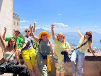 Walking tour in Naples - Umberto Gallery to Piazza Plebiscito: Naples in its formal outfit