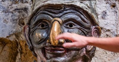 Walking-tour of Naples hystorical Centre - Piazza Dante start: Vanvitelli’s Convitto Nazionale and your bearings