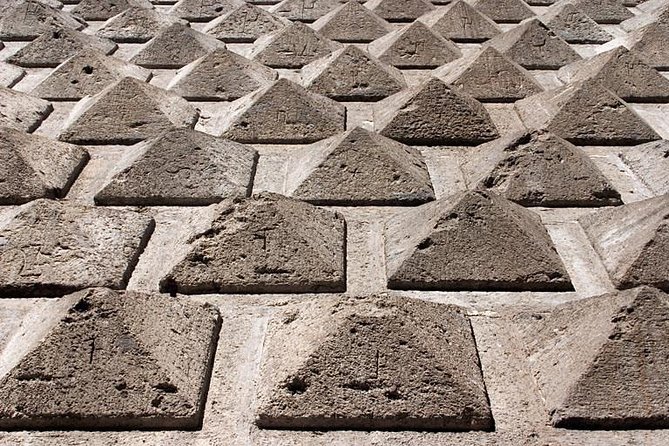 Walking Tour of Naples Old Town with Expert Guide - The ancient decumano idea and the push toward the Duomo
